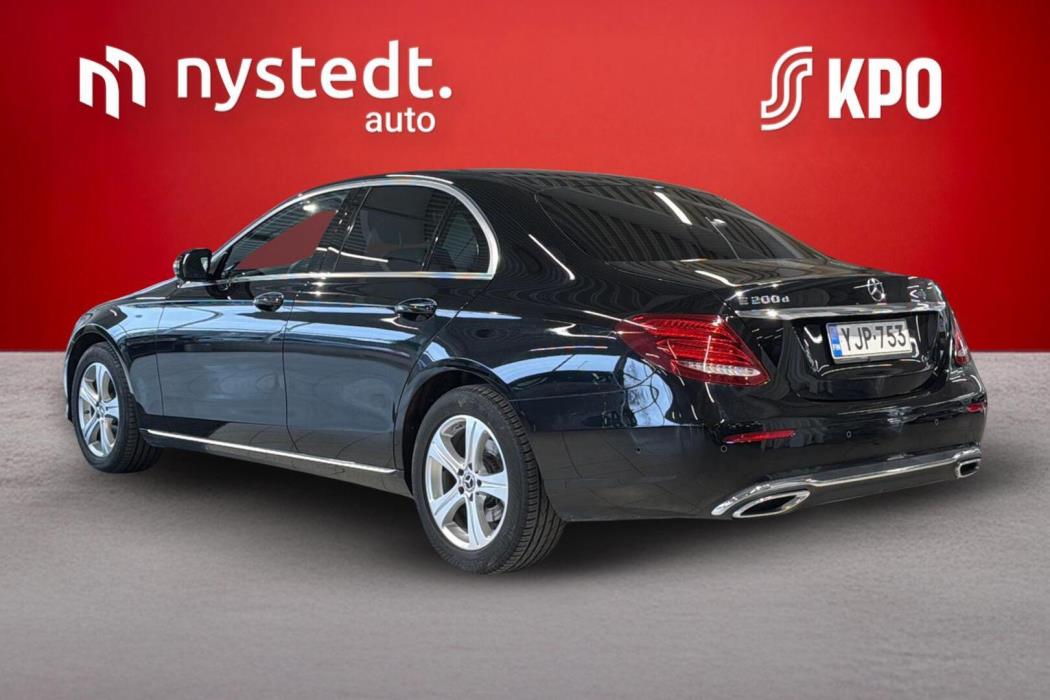 MERCEDES-BENZ E 2017