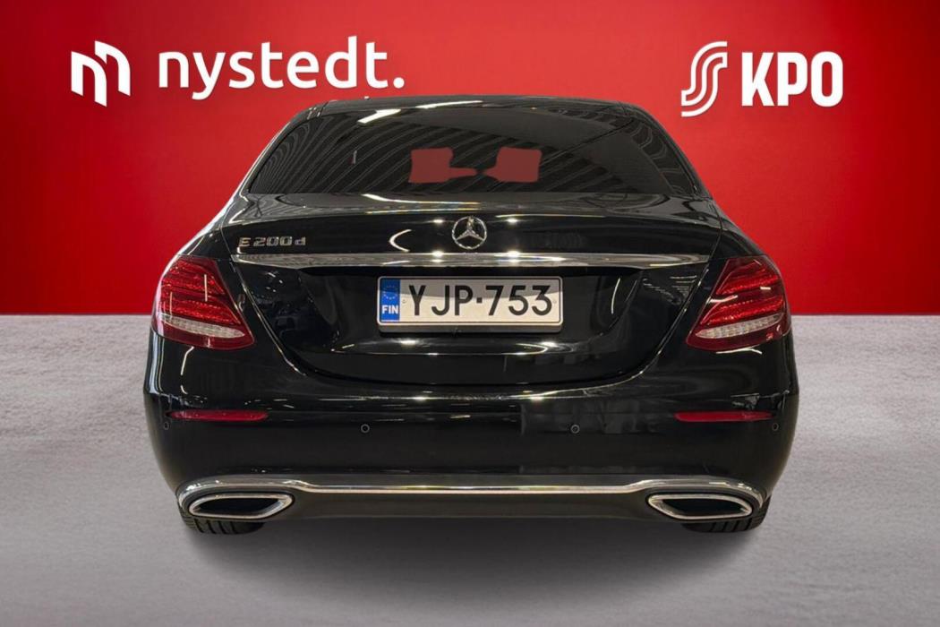 MERCEDES-BENZ E 2017