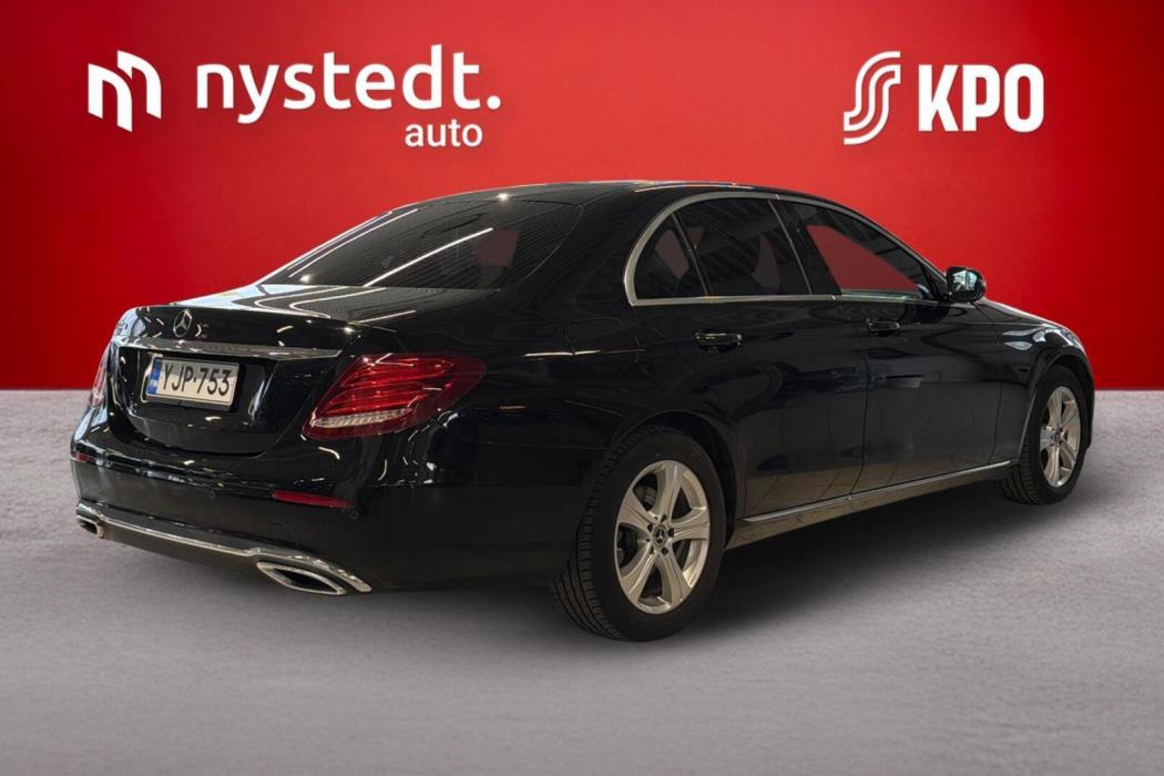 MERCEDES-BENZ E 2017