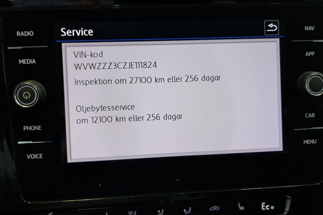 VOLKSWAGEN Passat 2018