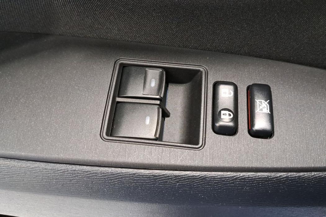 TOYOTA Avensis 2011