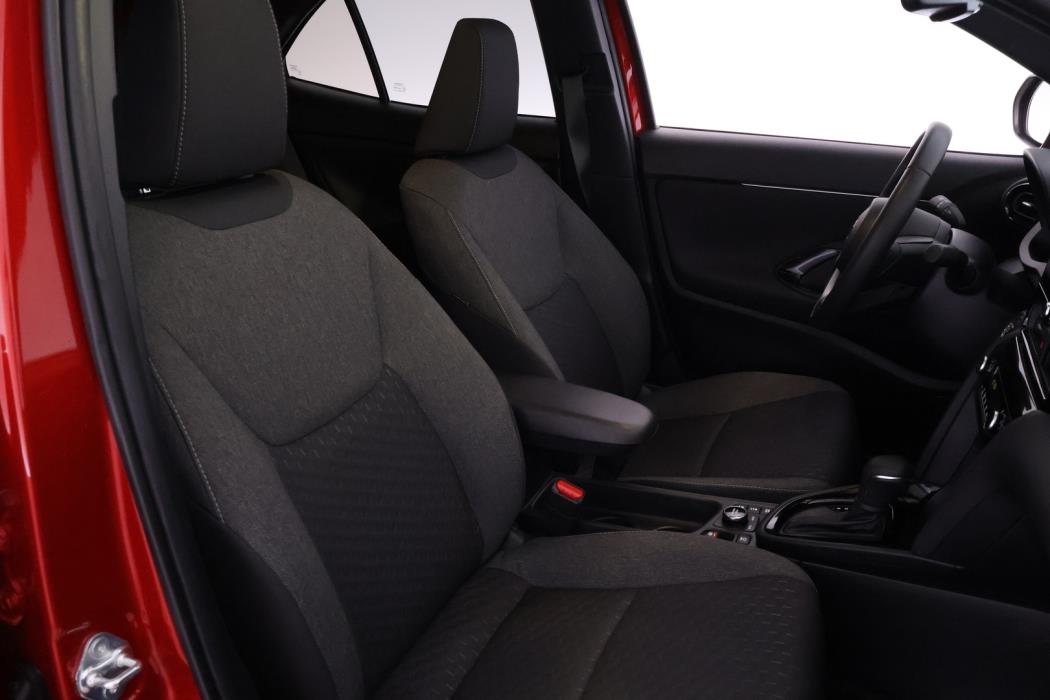 TOYOTA YARIS CROSS 2026