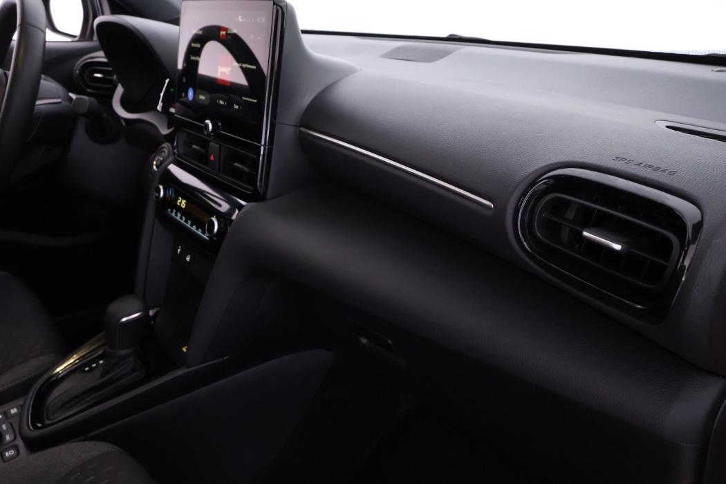 TOYOTA YARIS CROSS 2026