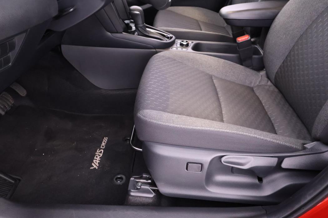 TOYOTA YARIS CROSS 2026