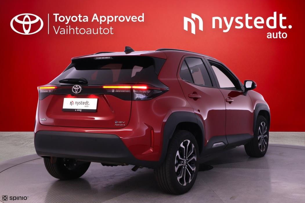 TOYOTA YARIS CROSS 2026