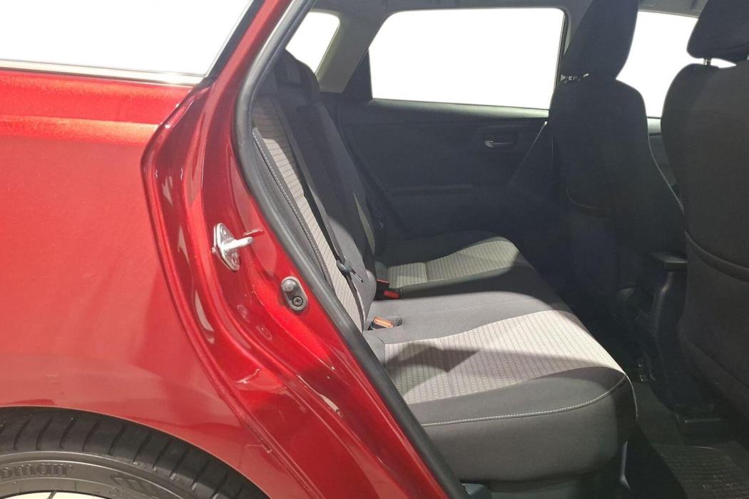 TOYOTA Auris 2017