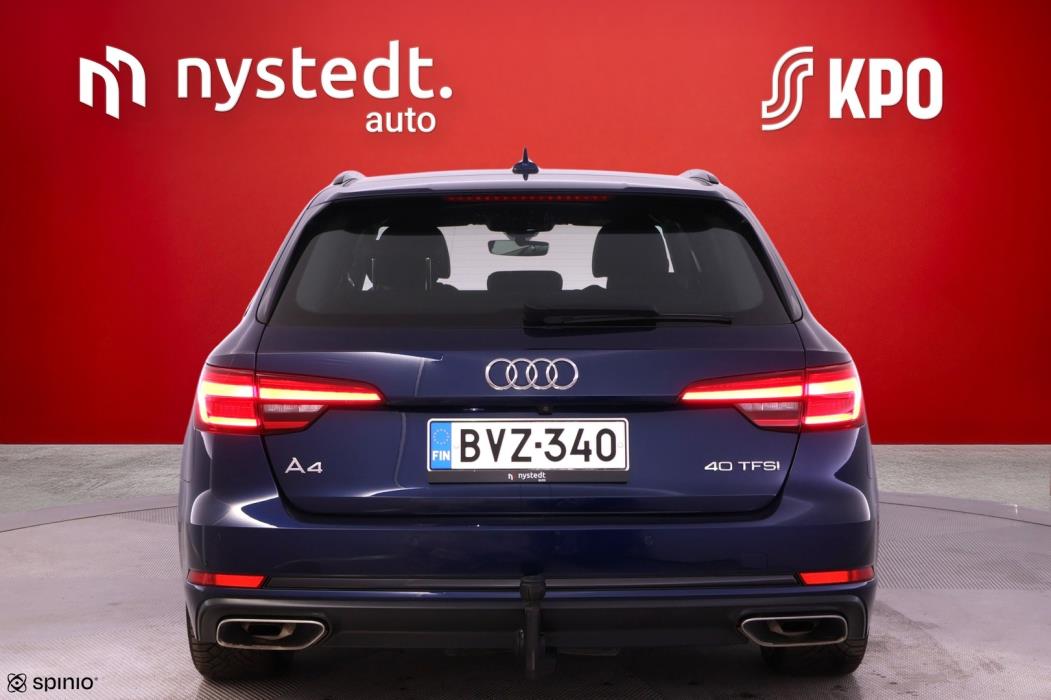 AUDI A4 2019