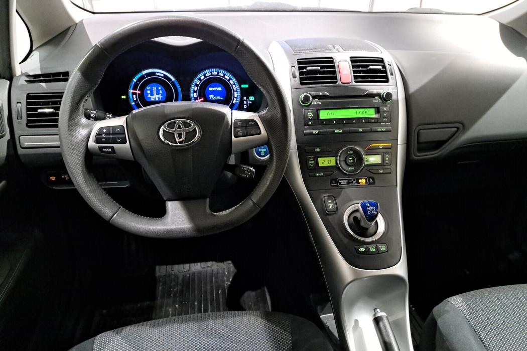 TOYOTA Auris 2010