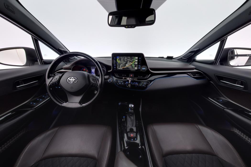 TOYOTA C-HR 2017