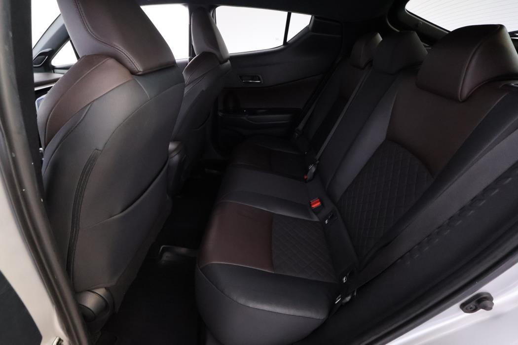 TOYOTA C-HR 2017