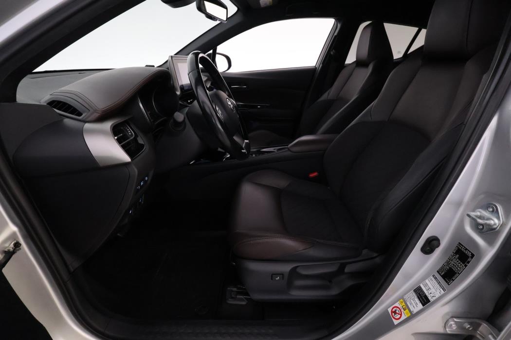 TOYOTA C-HR 2017