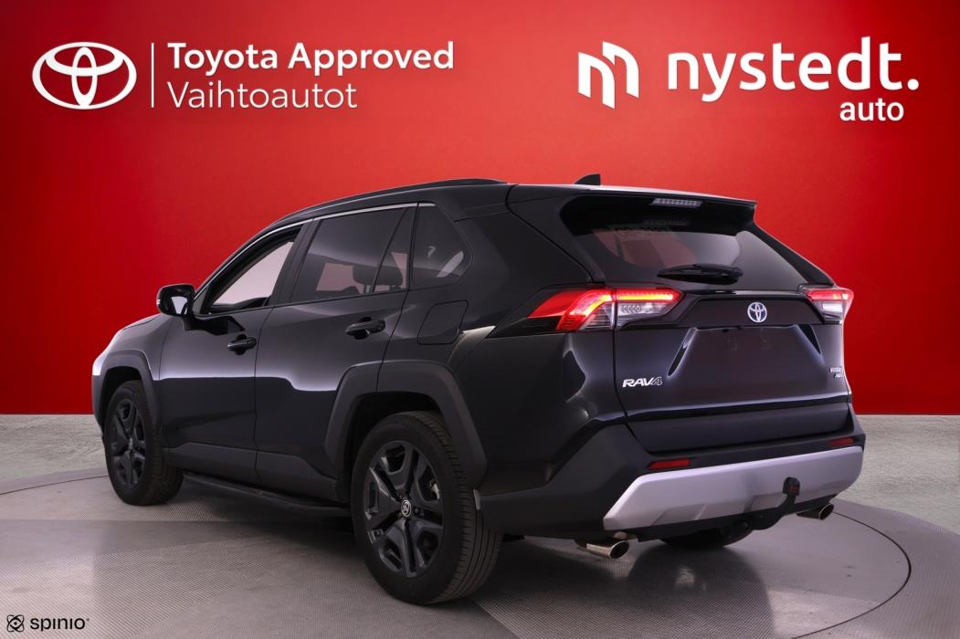 TOYOTA RAV4 2023