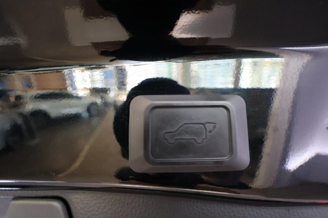 TOYOTA RAV4 2023