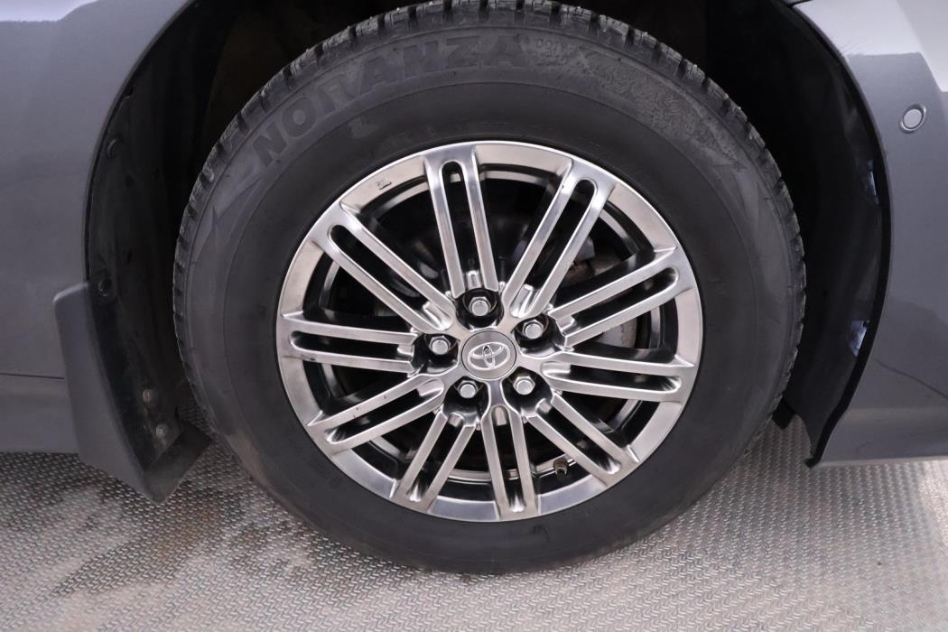 TOYOTA Prius Plug-in 2017