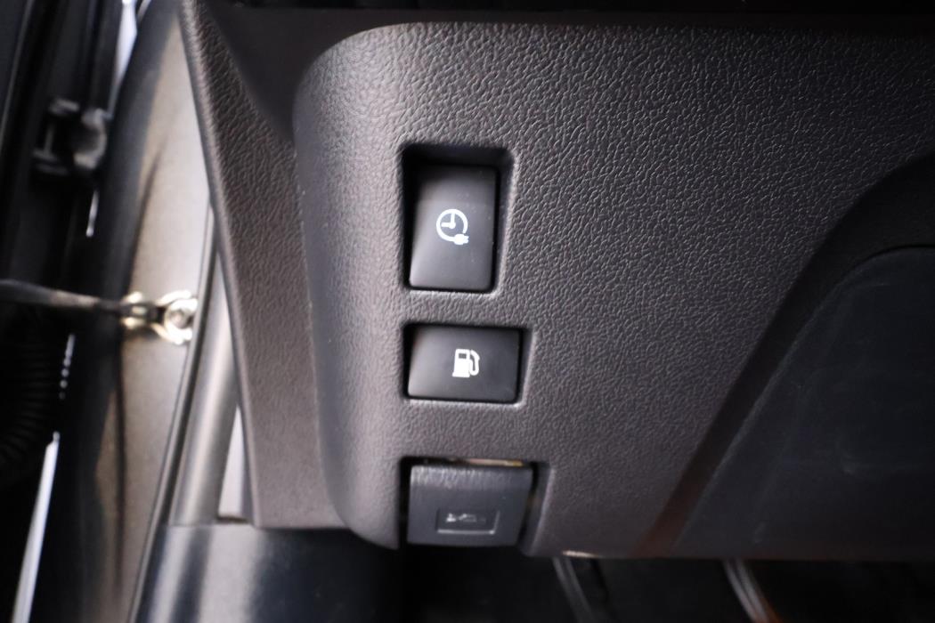 TOYOTA Prius Plug-in 2017