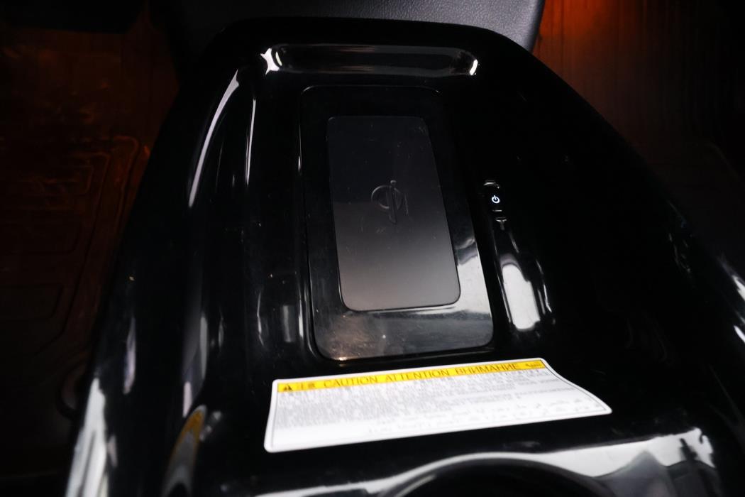 TOYOTA Prius Plug-in 2017