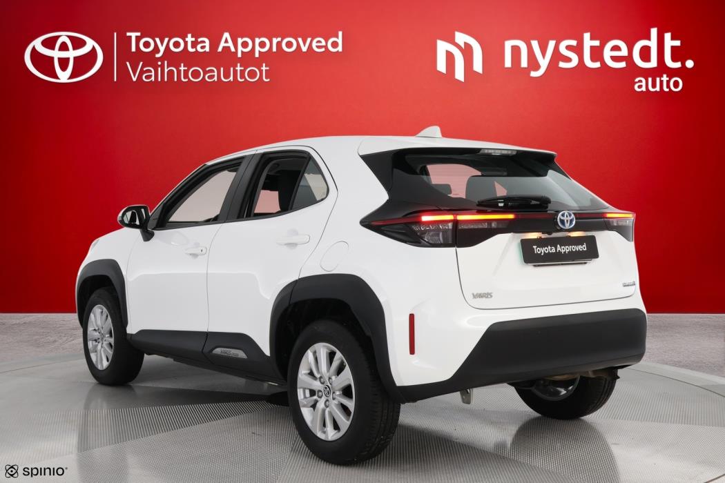 TOYOTA Yaris Cross 2024