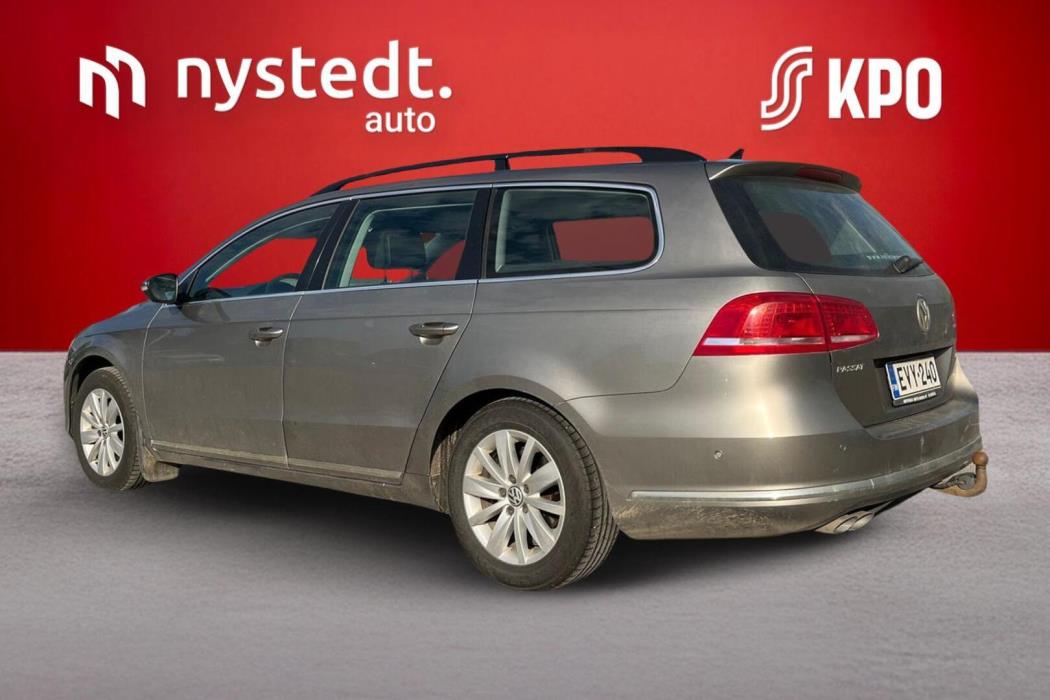 VOLKSWAGEN Passat 2012