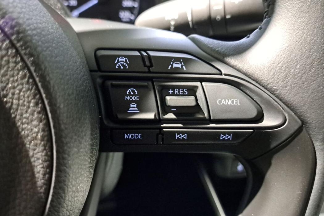 TOYOTA YARIS 2026