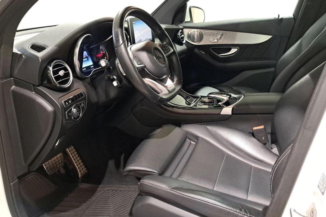 MERCEDES-BENZ GLC 2016
