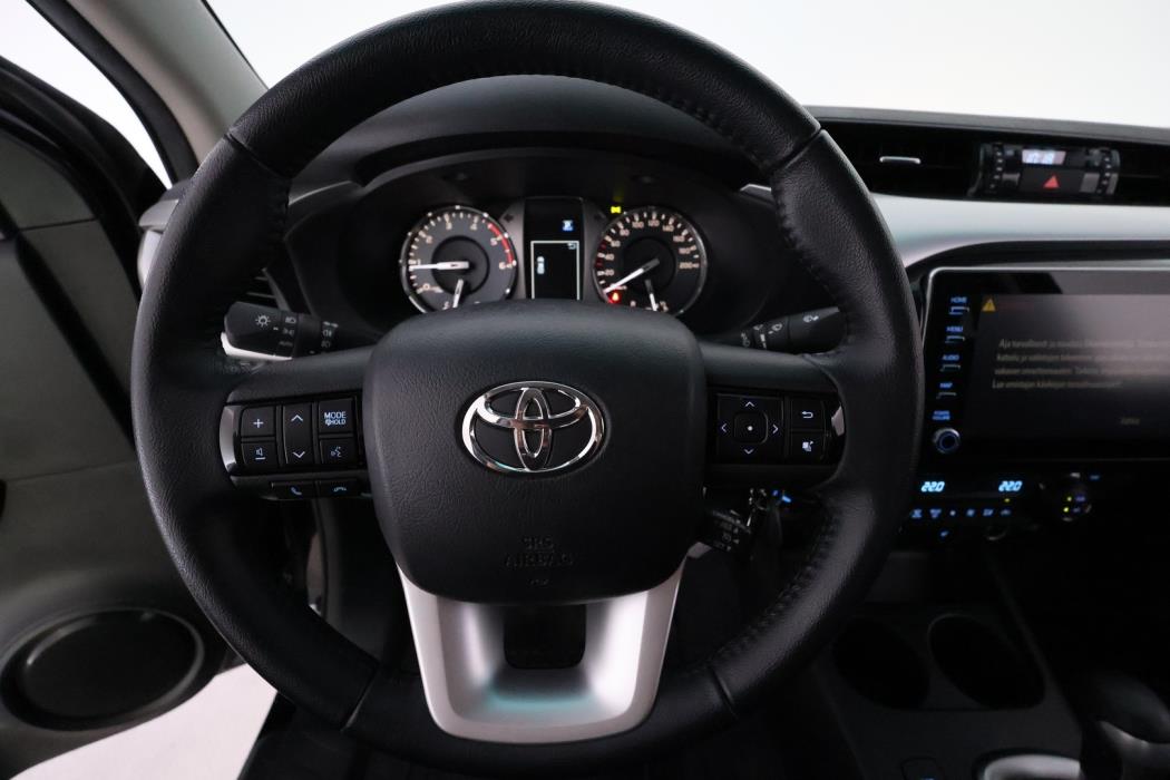 TOYOTA Hilux 2022