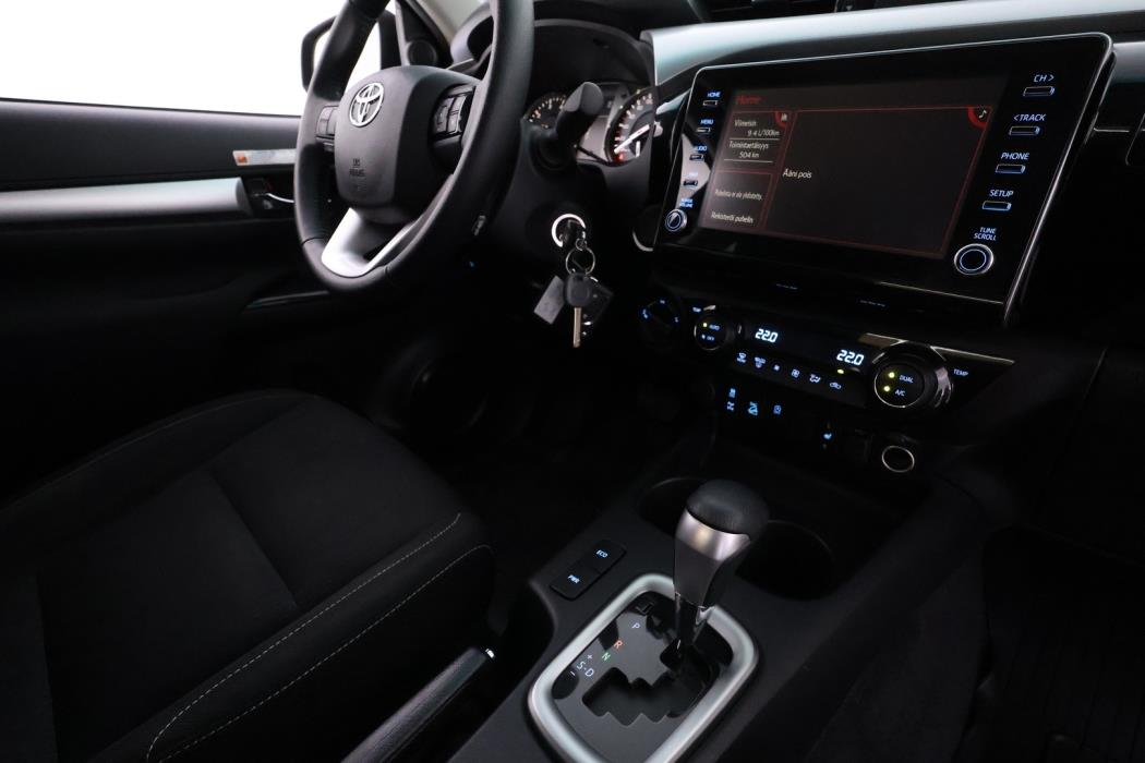 TOYOTA Hilux 2022