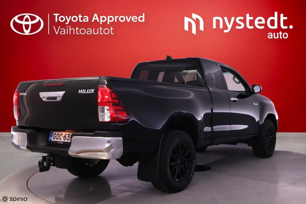 TOYOTA Hilux 2022