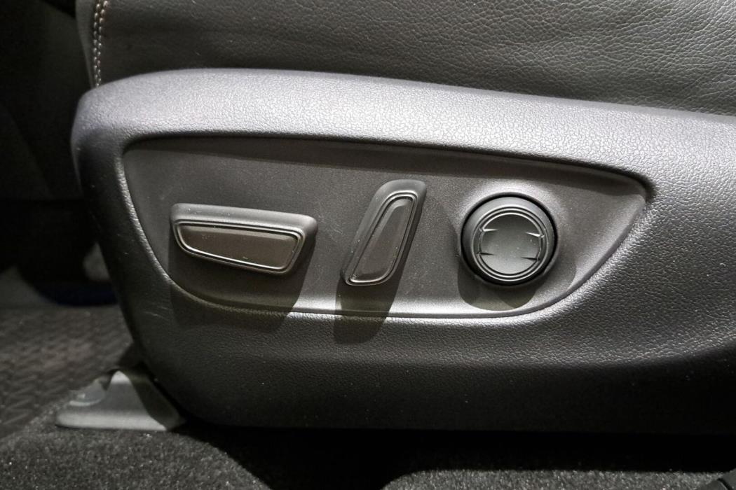 TOYOTA RAV4 2019