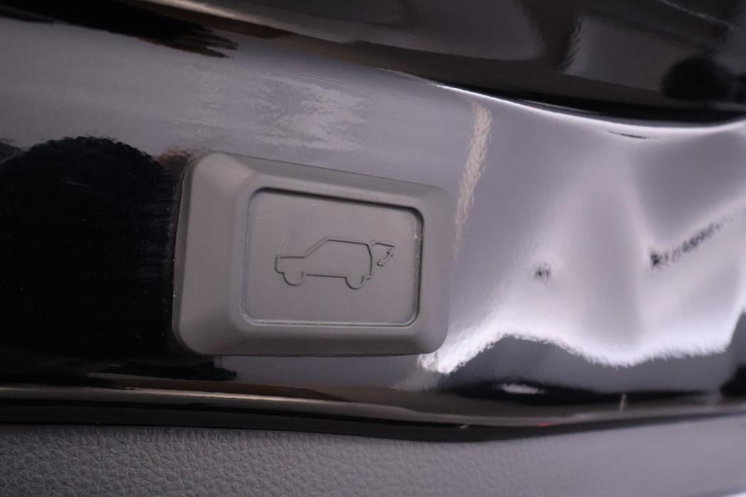 TOYOTA RAV4 PLUG-IN 2023