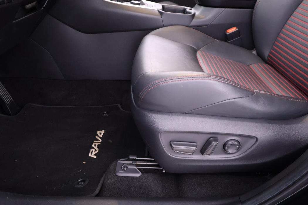TOYOTA RAV4 PLUG-IN 2023