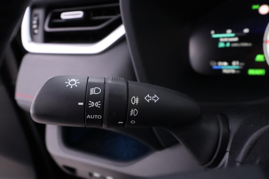 TOYOTA RAV4 PLUG-IN 2023