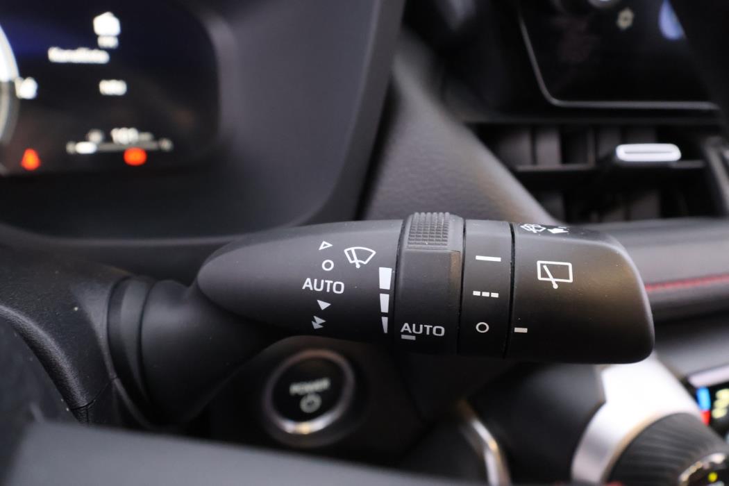 TOYOTA RAV4 PLUG-IN 2023