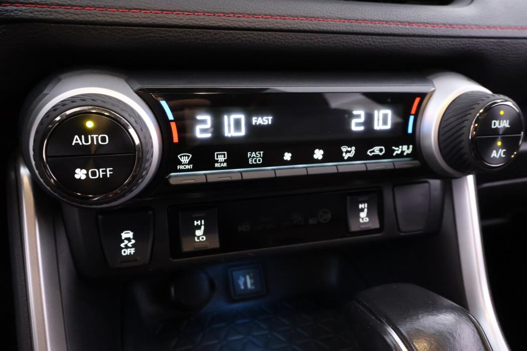 TOYOTA RAV4 PLUG-IN 2023