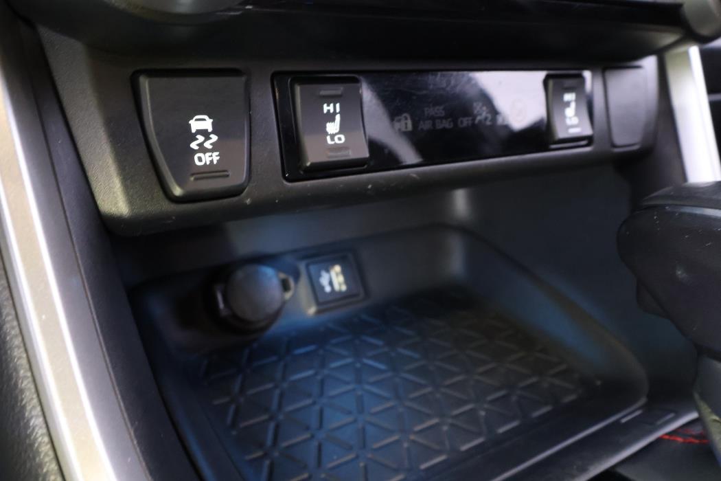 TOYOTA RAV4 PLUG-IN 2023