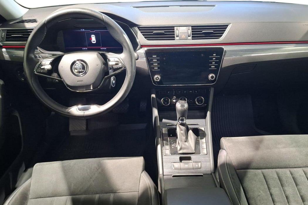 SKODA Superb 2021