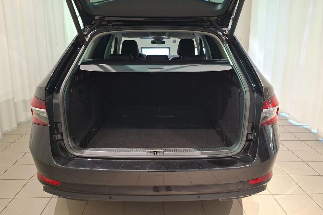 SKODA Superb 2021
