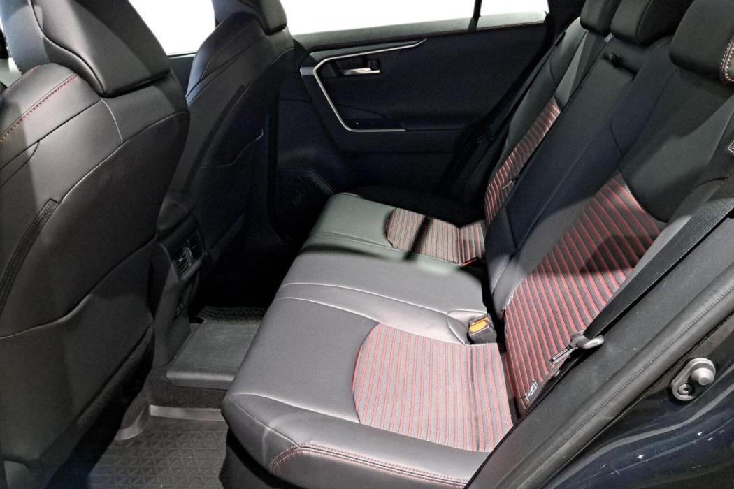 TOYOTA RAV4 Plug-in 2025