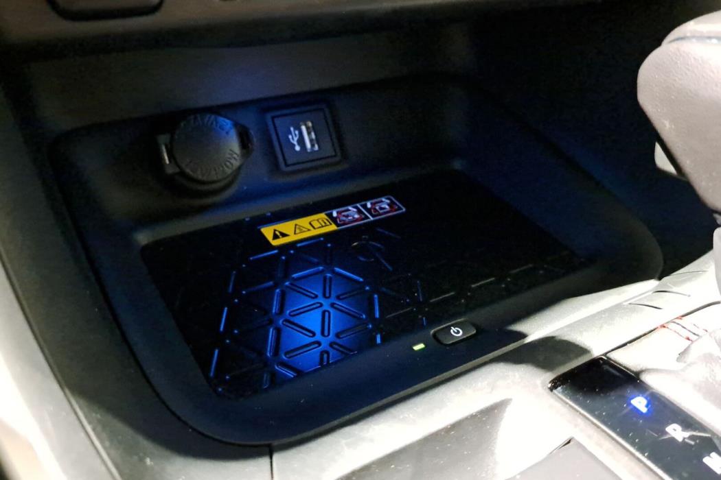 TOYOTA RAV4 Plug-in 2025