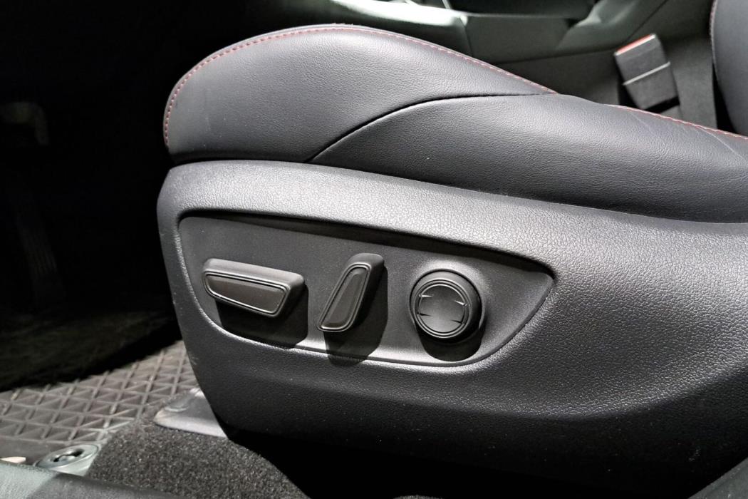 TOYOTA RAV4 Plug-in 2025