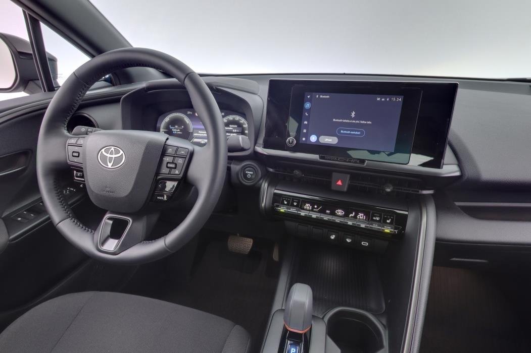 TOYOTA C-HR 2025