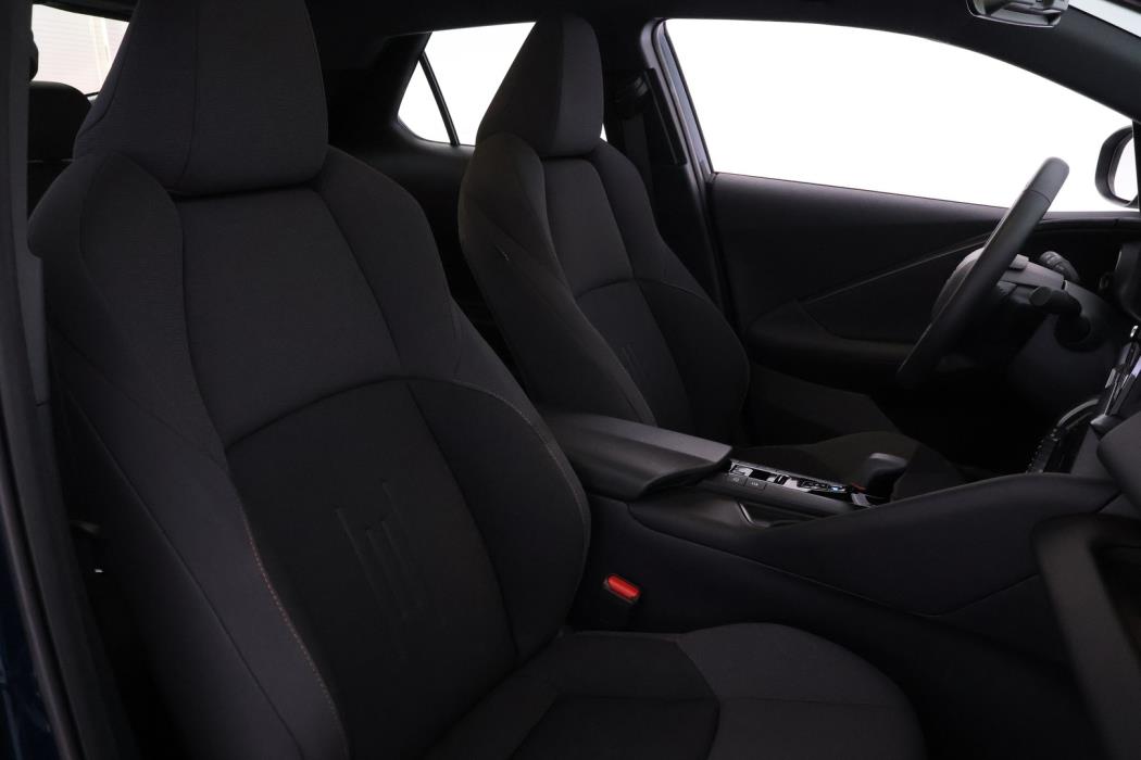 TOYOTA C-HR 2025