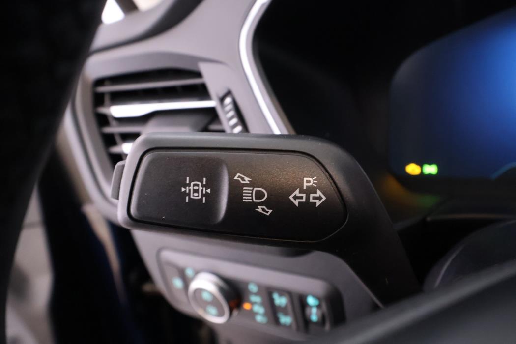 FORD KUGA 2021