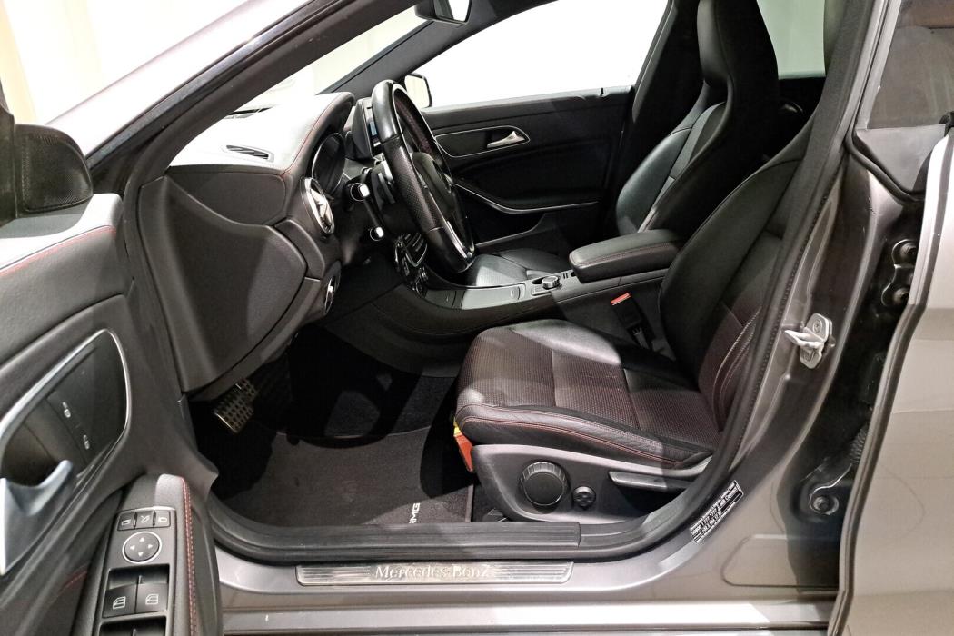 MERCEDES-BENZ CLA 2014