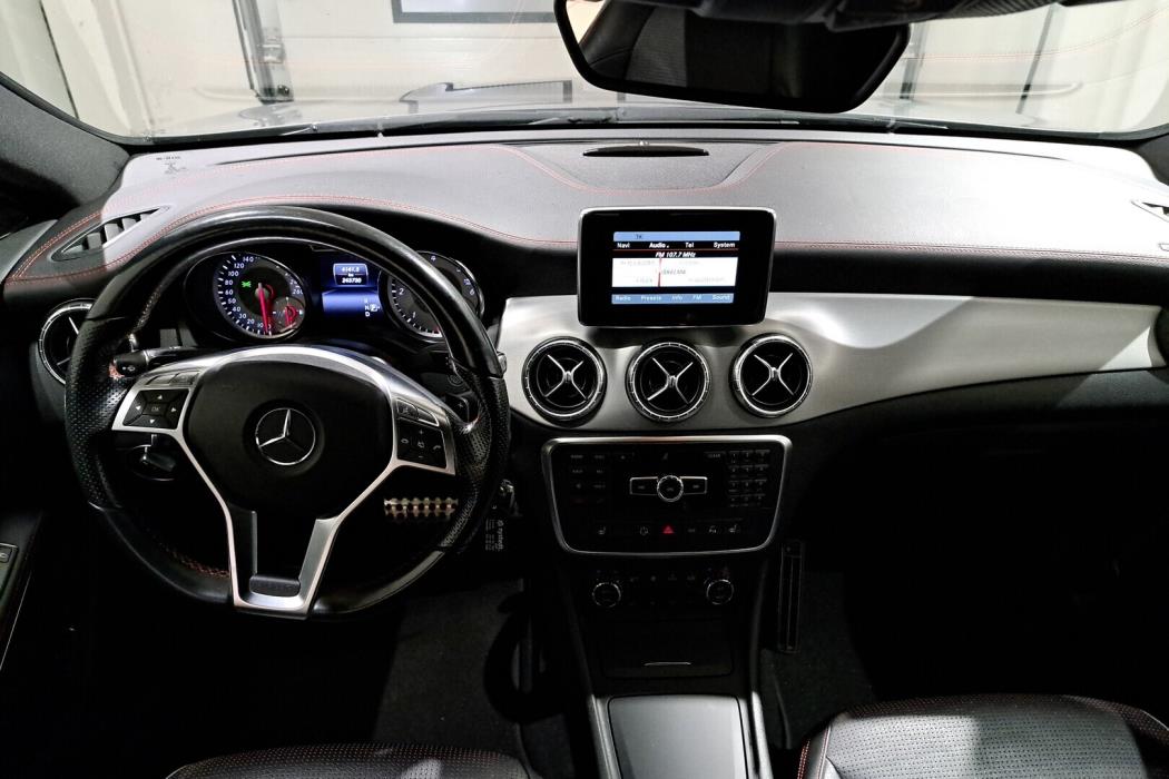 MERCEDES-BENZ CLA 2014