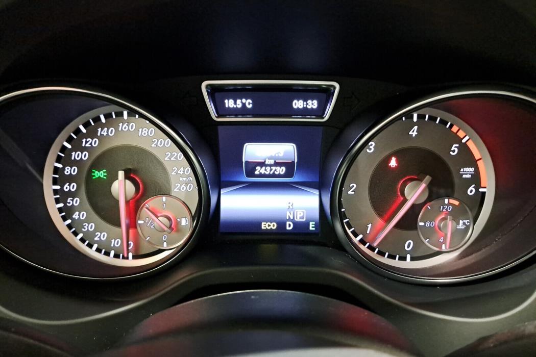 MERCEDES-BENZ CLA 2014