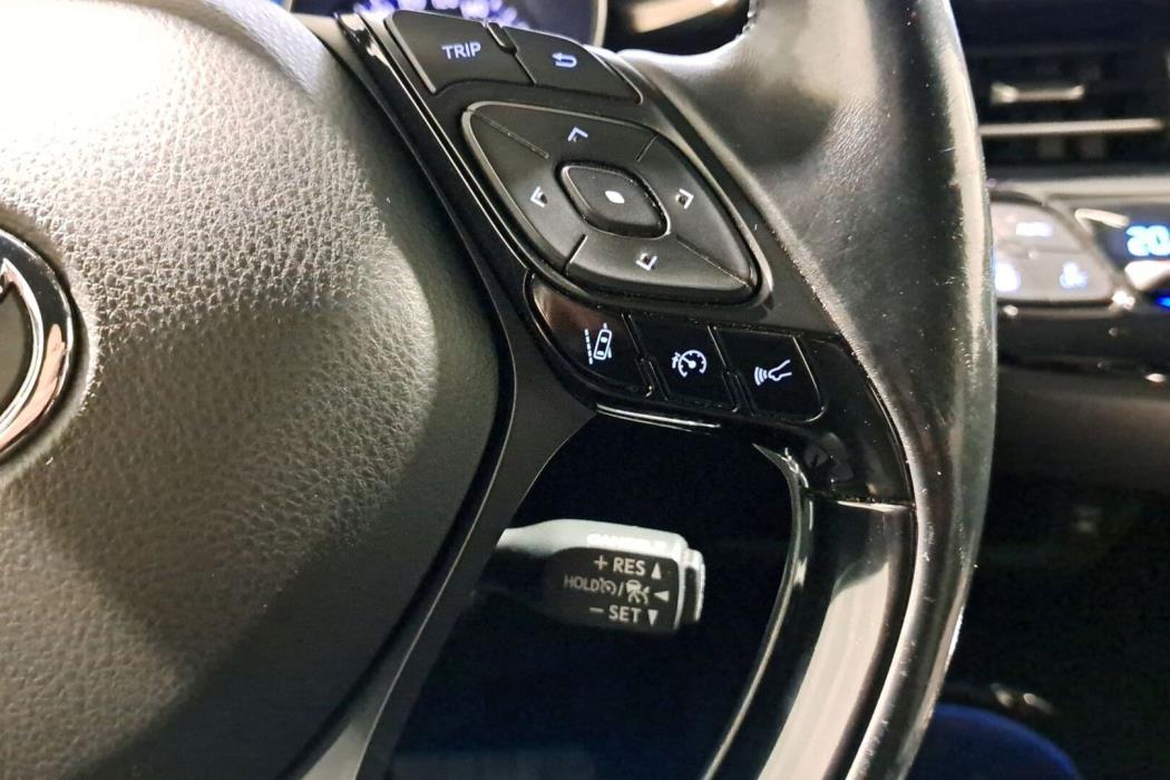TOYOTA C-HR 2018