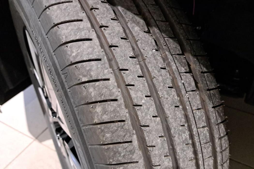 TOYOTA BZ4X 2026