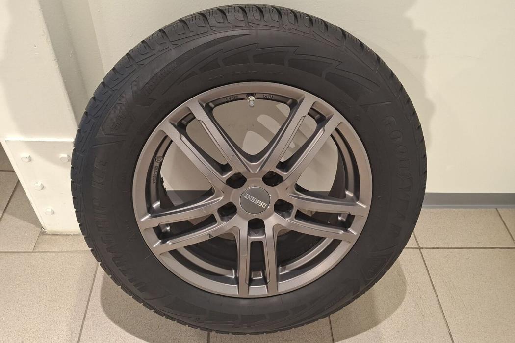 TOYOTA RAV4 2019