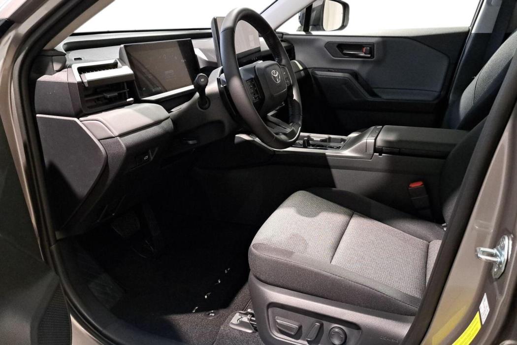 TOYOTA RAV4 PLUG-IN 2026
