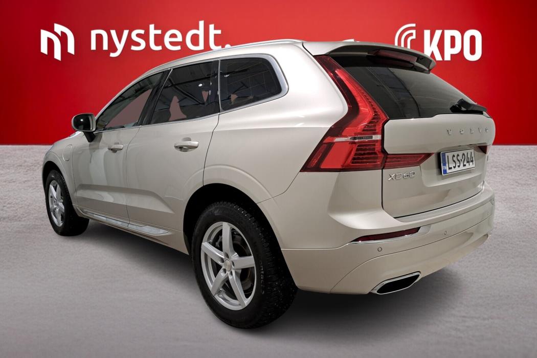 VOLVO XC60 2021